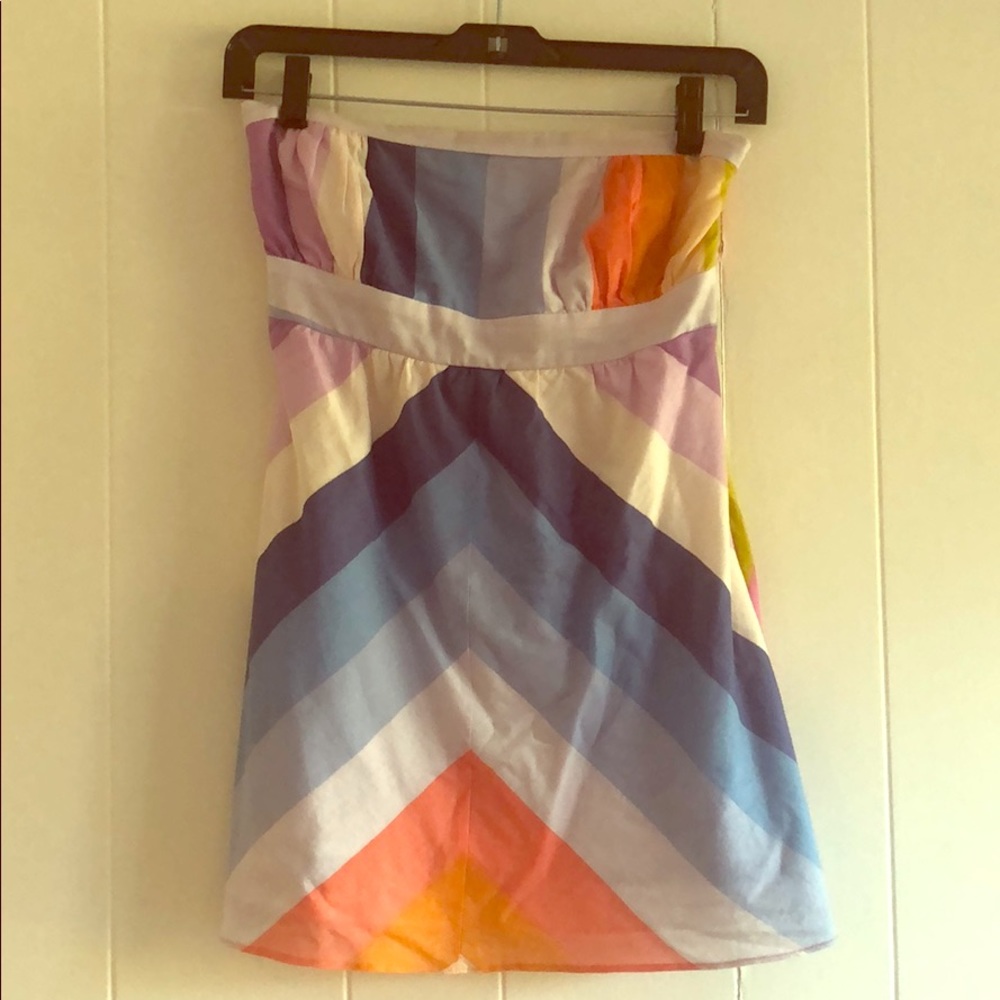 Colorful strapless woven top